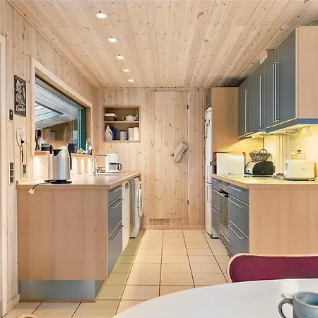 2695-nexo-th-kofoedsvej-10 Semesterbostad Neksø